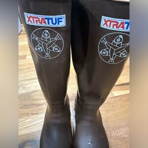 Like New Xtratuf Salmon Sister Size Women’s 6 Boot